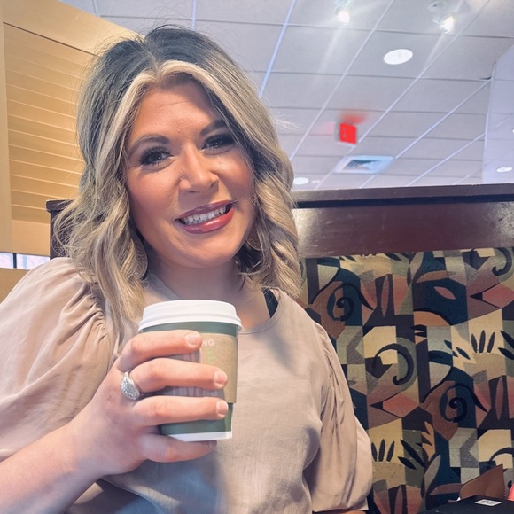 Meet your Posher, Crystal - Picture 1 of 1